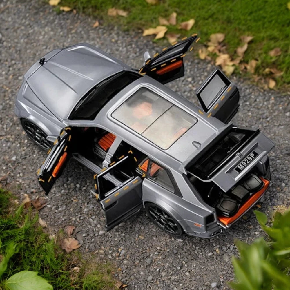 Rolls-Royce Cullinan | Escala 1:20