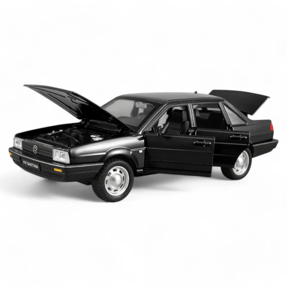 Carro Miniatura Volkswagen Santana Preto em Escala 1:24 - MiniRare