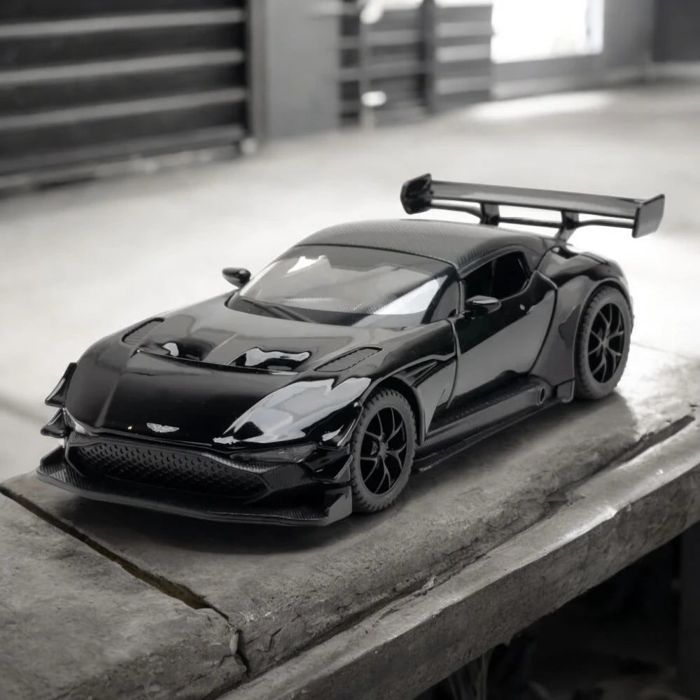 Carro em Miniatura Aston Martin VULCAN 1:32 em Metal com Luzes e Som preto - MinirRare