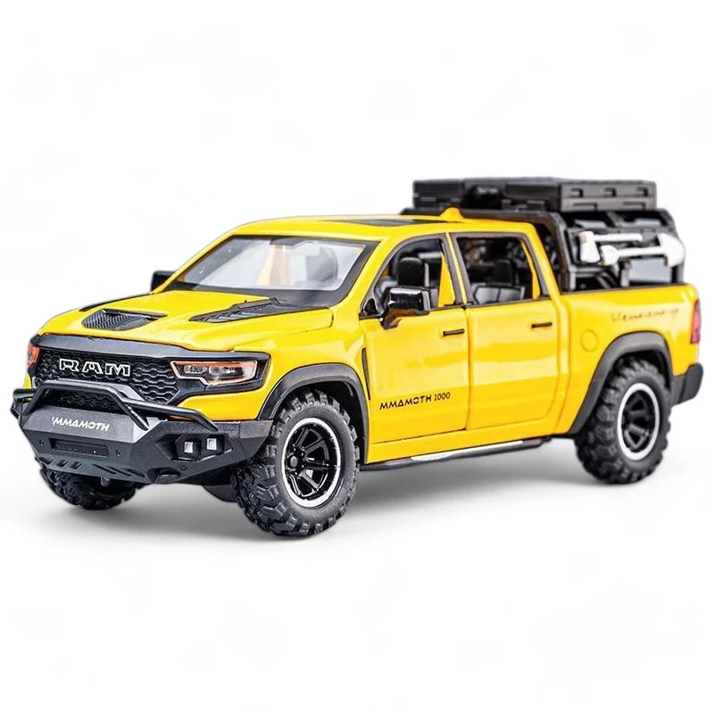 Carro em Miniatura Dodge RAM MAMMOTH 1000 TRX 1:32 em Metal com Luzes e Som Amarela - MiniRare