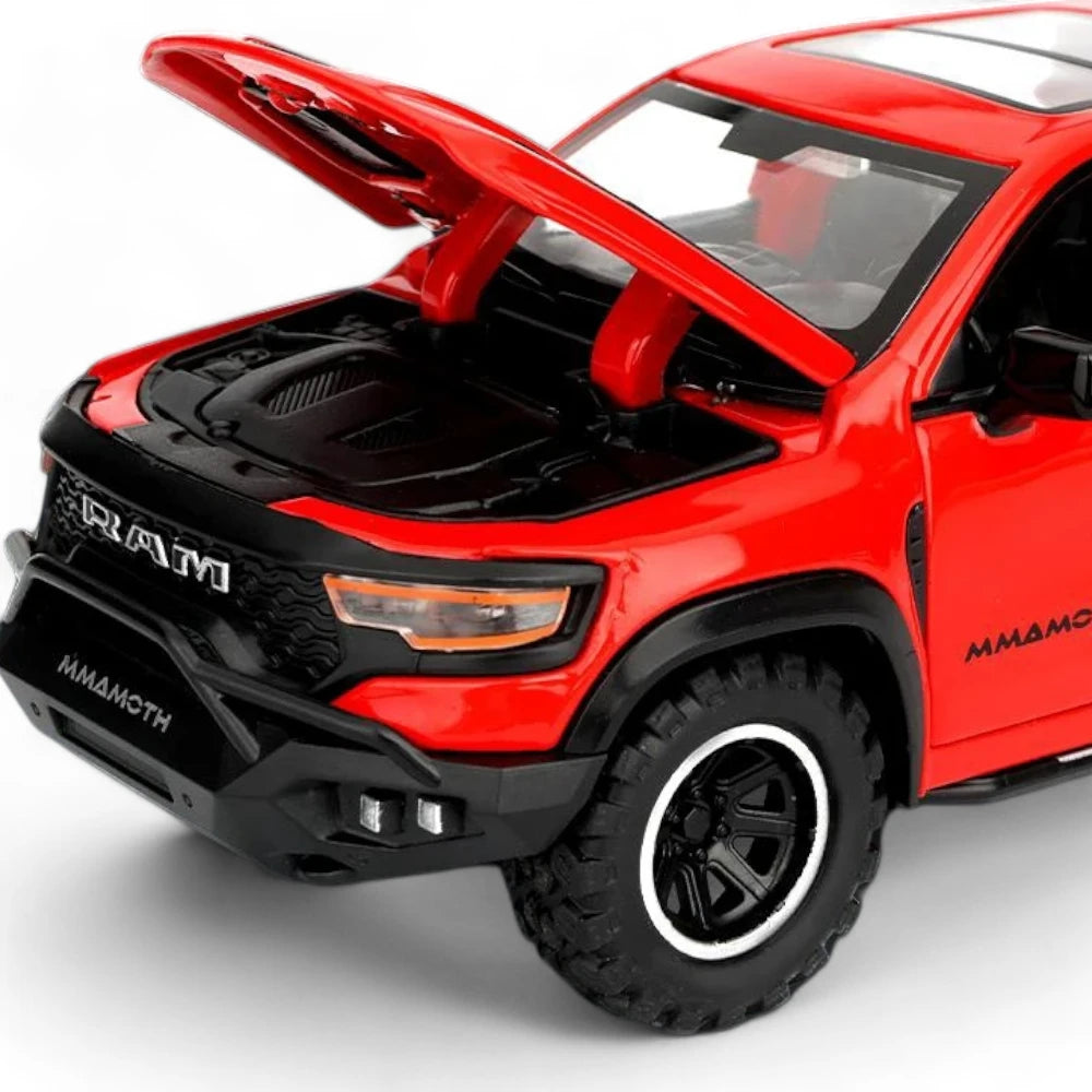 Carro em Miniatura Dodge RAM MAMMOTH 1000 TRX 1:32 em Metal com Luzes e Som Vermelho Capô - MiniRare