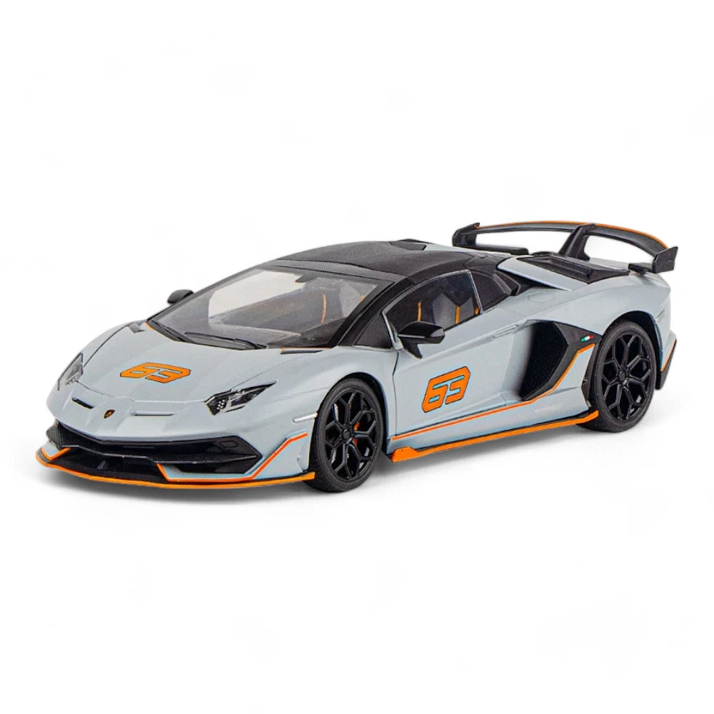 Carro em Miniatura Lamborghini Aventador SVJ 63 1:18 em Metal com Luzes e Som - MiniRare