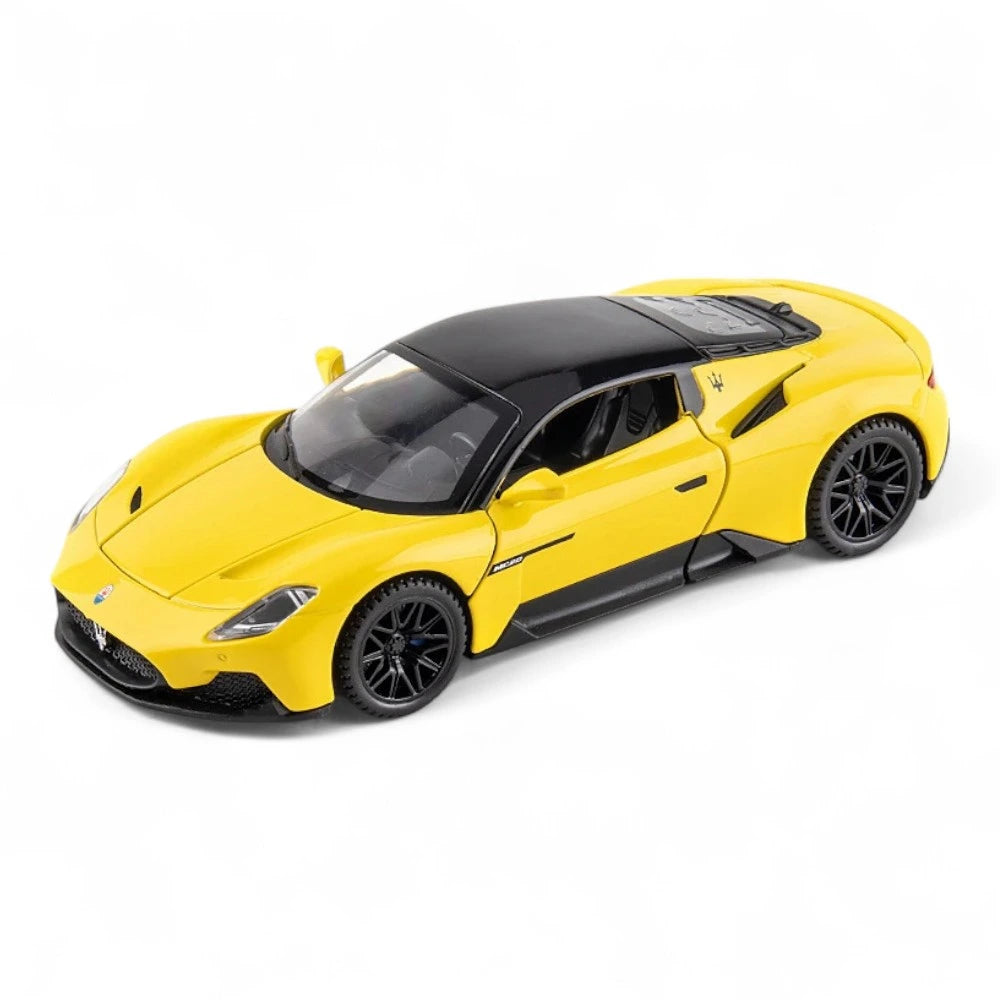 Carro em Miniatura Maserati MC20 1:32 em Metal com Luzes e Som Amarelo - MiniRare