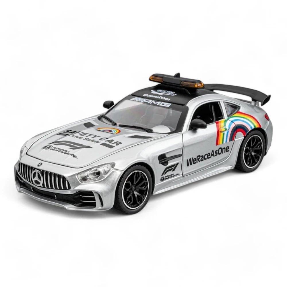 Carro em Miniatura Mercedes-AMG Safety Car F1 1:24 em Metal com Luzes e Som prata - MiniRare