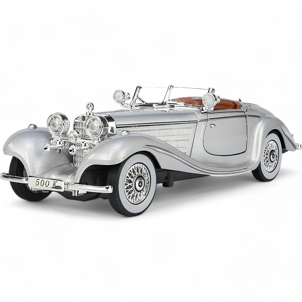 Carro em Miniatura Mercedes-Benz 500K Special Roadster 1936 1:24  na Cor Prata - MiniRare