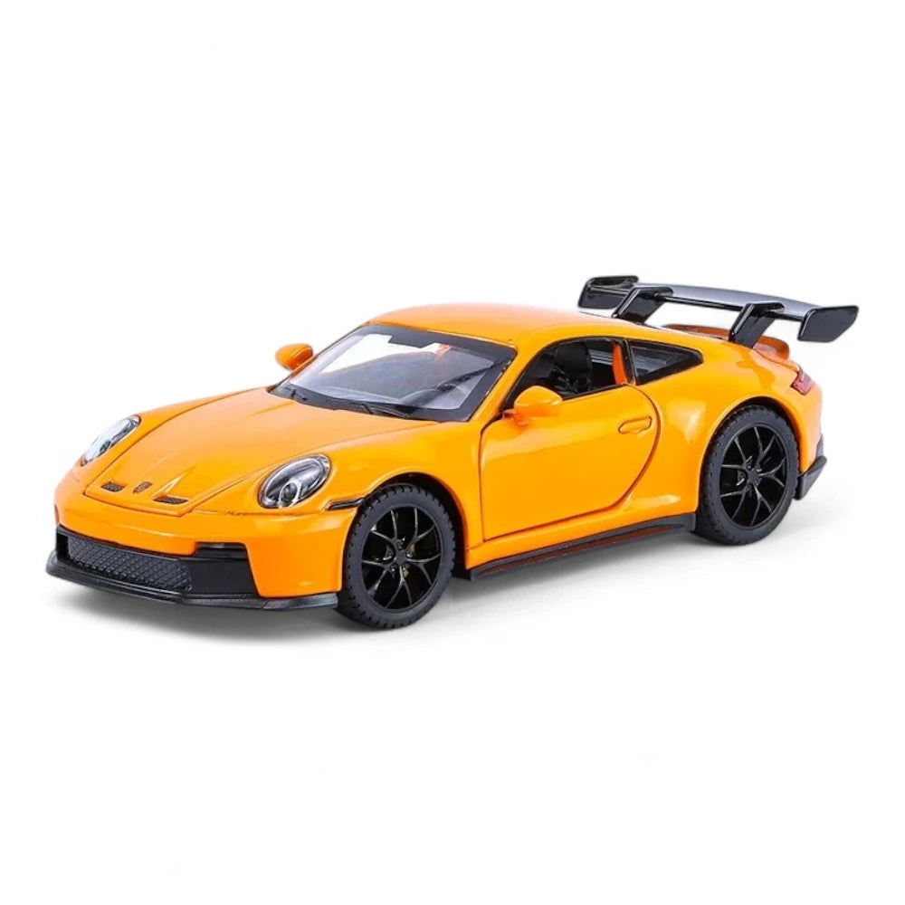 Carro em Miniatura Porsche 911 GT3 RS 1:32 em Metal com Luzes e Som Amarelo - MiniRare