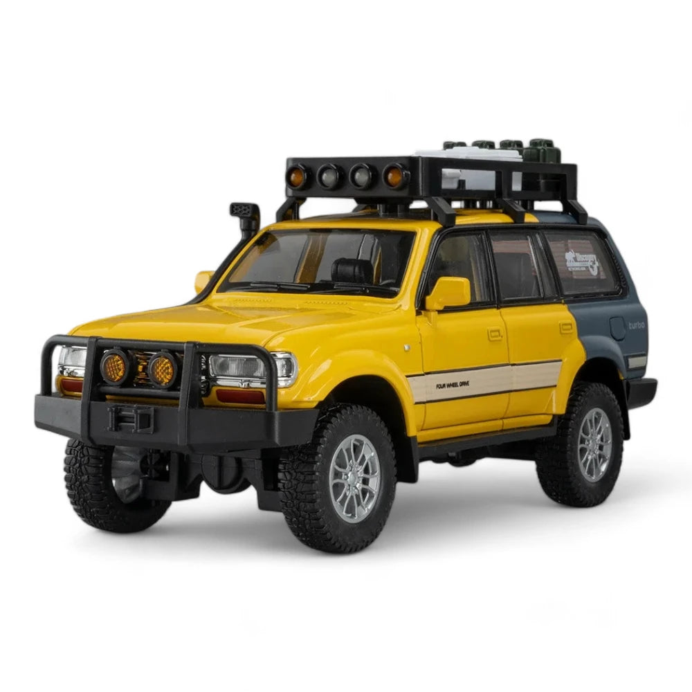 Carro em Miniatura Toyota Land Cruiser Lc80 Amarelo 1:24 em Metal com Luzes e Som - MiniRare