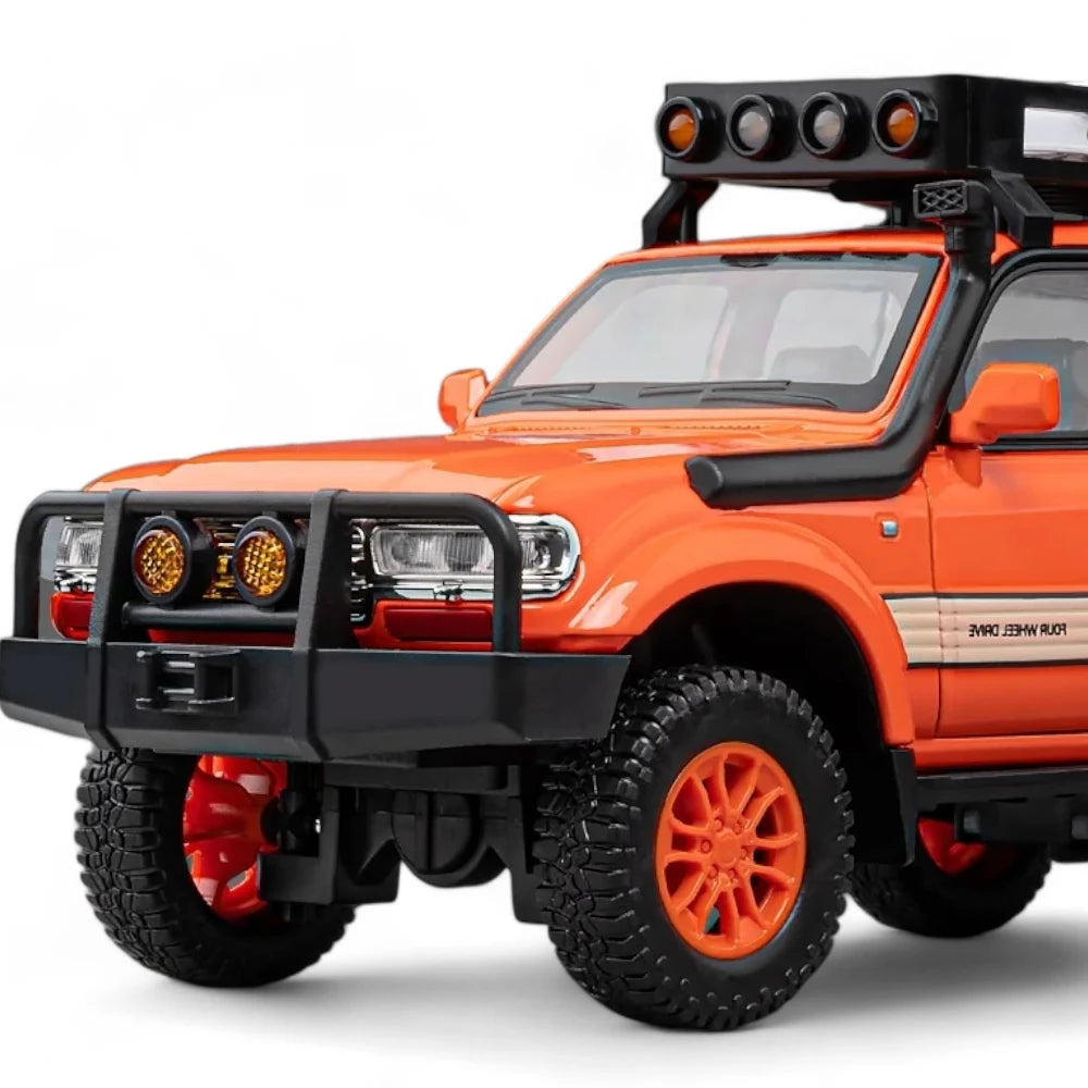 Carro em Miniatura Toyota Land Cruiser Lc80 Laranja frontal 1:24 em Metal com Luzes e Som - MiniRare
