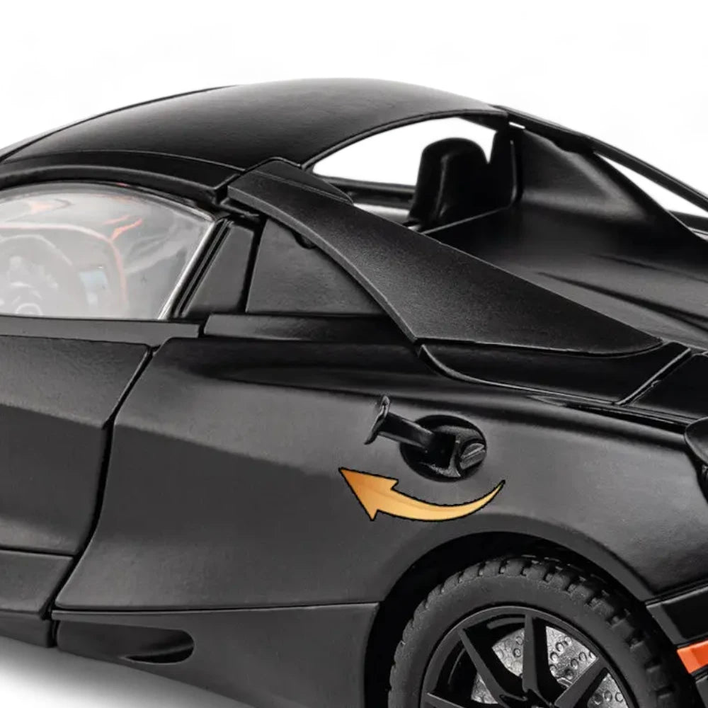 Carro em miniatura McLaren 720S 1:24 preto em Metal com Luzes e Som