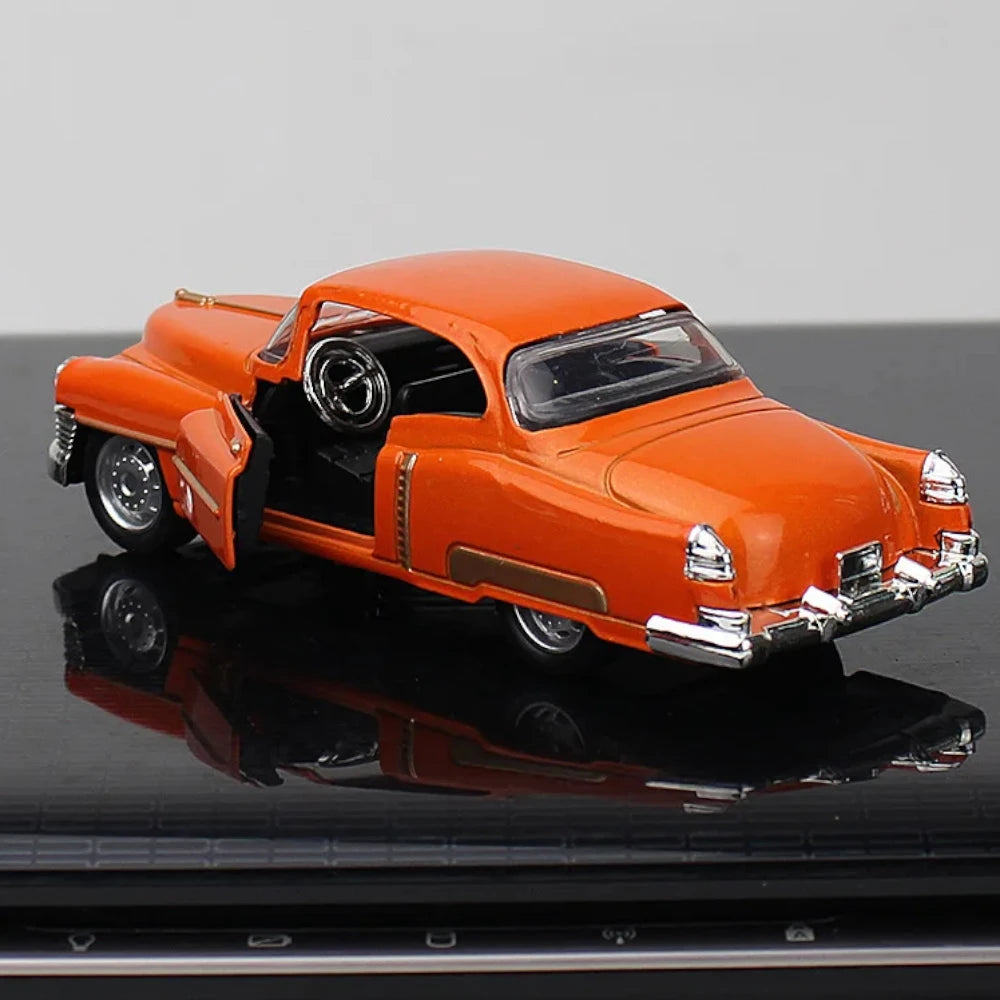 Miniatura Carro Cadillac Coupe DeVille Laranja 1950 1:32 em Metal - MiniRare