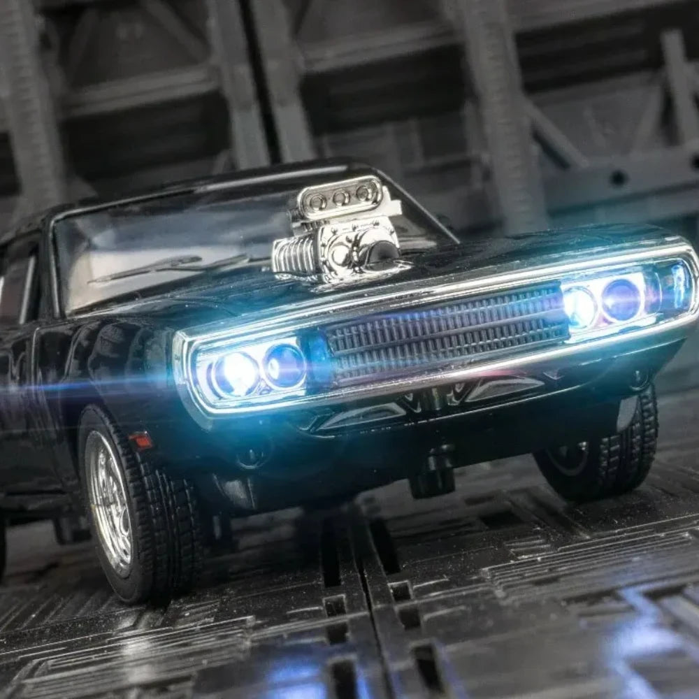 Miniatura Carro Frontal Dodge Charger 1970 1:32 em Metal com Luzes, Faróis Dianteiros Ligados - MiniRare