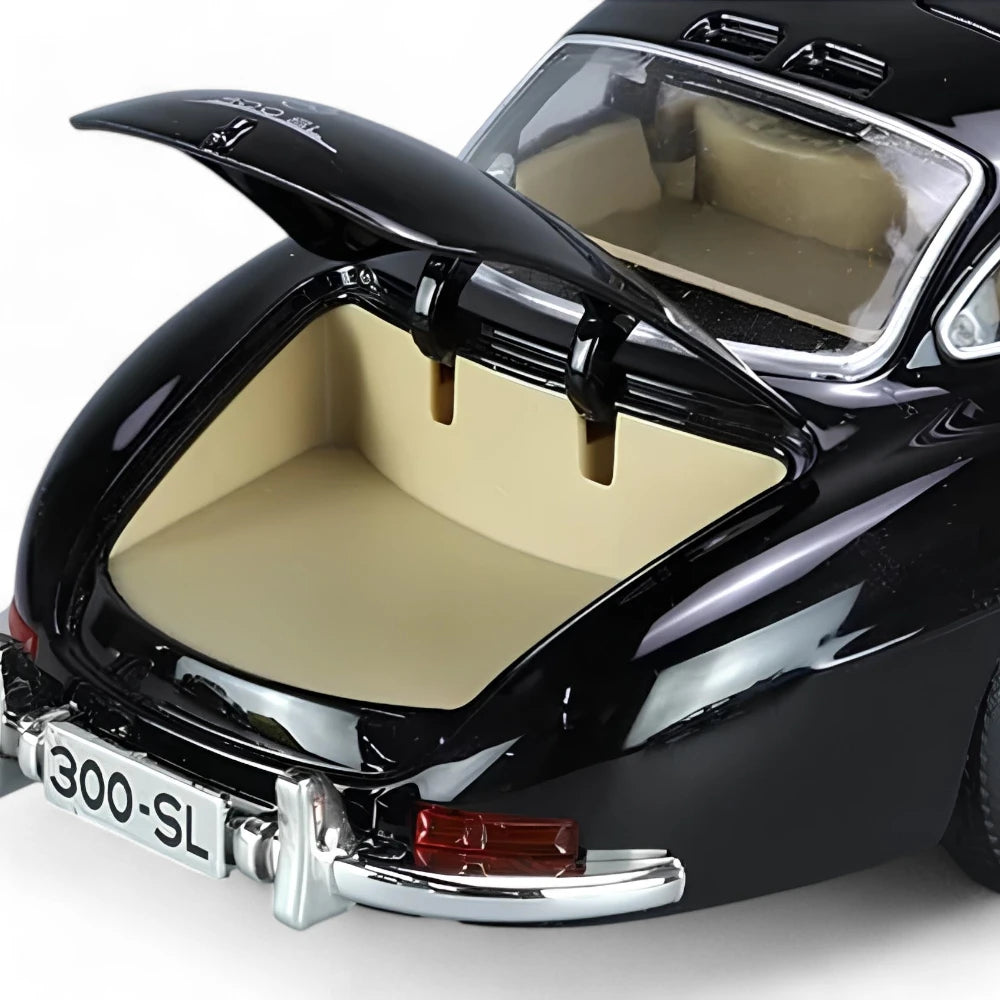Miniatura Carro Mercedes-Benz 300 SL 1957 1:24 em Metal com Porta-Malas - MiniRare
