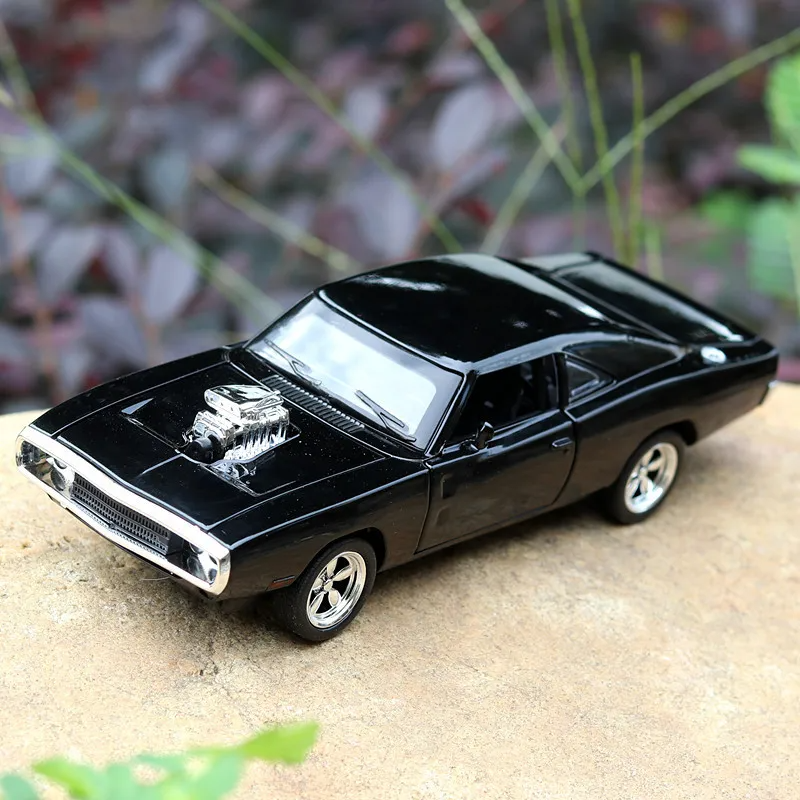 Dodge Charger 1970 1:32 em Metal com Luzes e Som