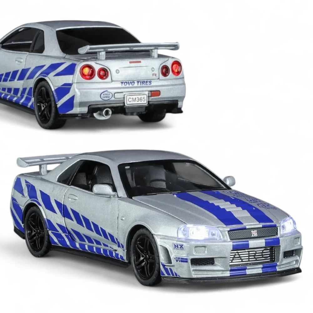 Nissan Skyline R34 GT-R 1:32 em Metal com Luzes e Som